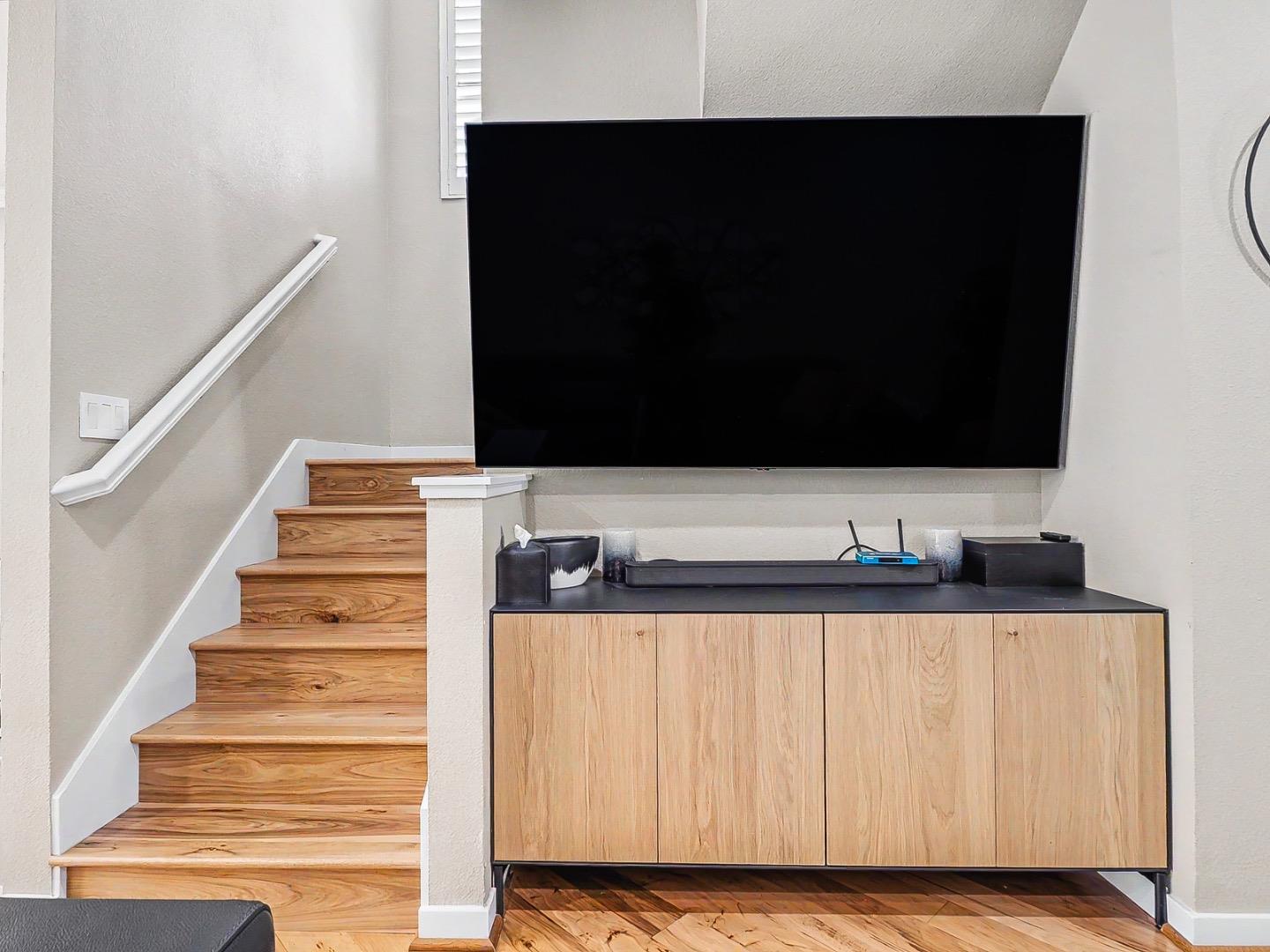 Detail Gallery Image 19 of 39 For 1100 Wabesco Pl, San Jose,  CA 95125 - 2 Beds | 2 Baths