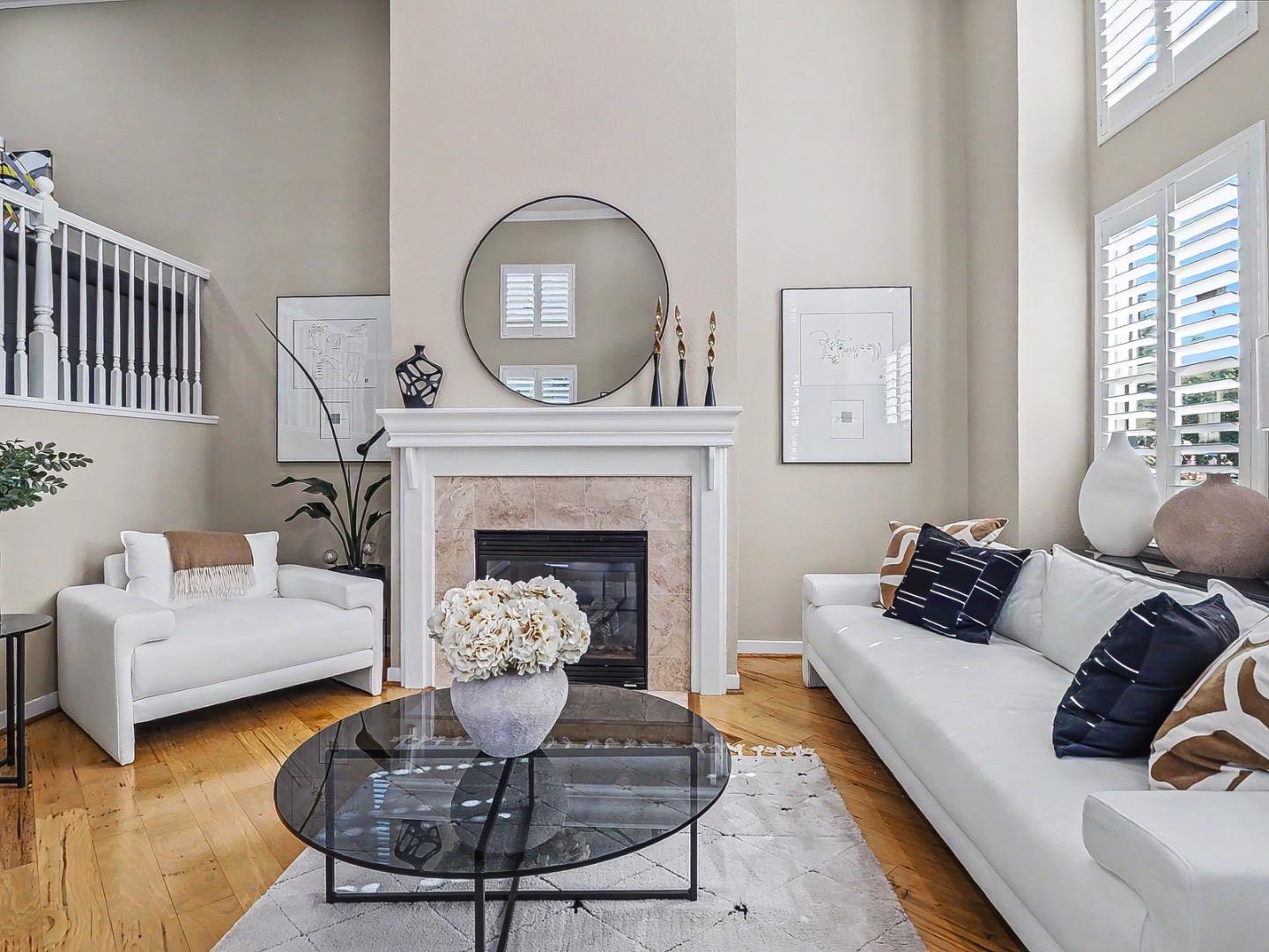 Detail Gallery Image 2 of 39 For 1100 Wabesco Pl, San Jose,  CA 95125 - 2 Beds | 2 Baths