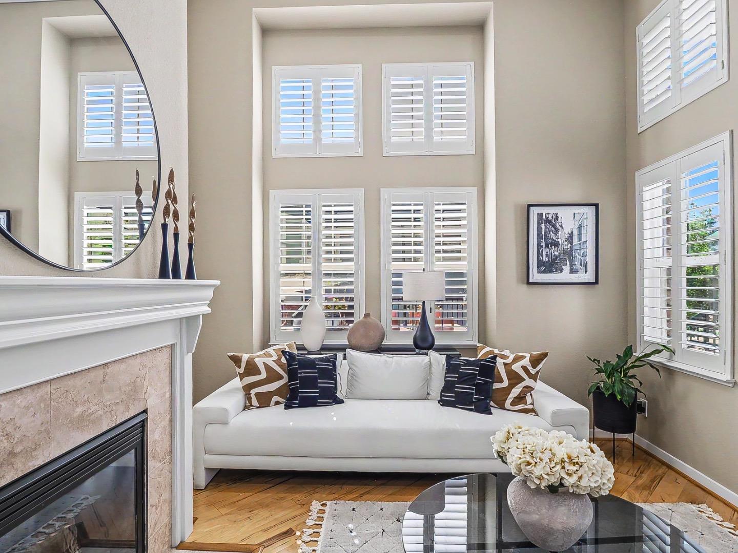 Detail Gallery Image 6 of 39 For 1100 Wabesco Pl, San Jose,  CA 95125 - 2 Beds | 2 Baths