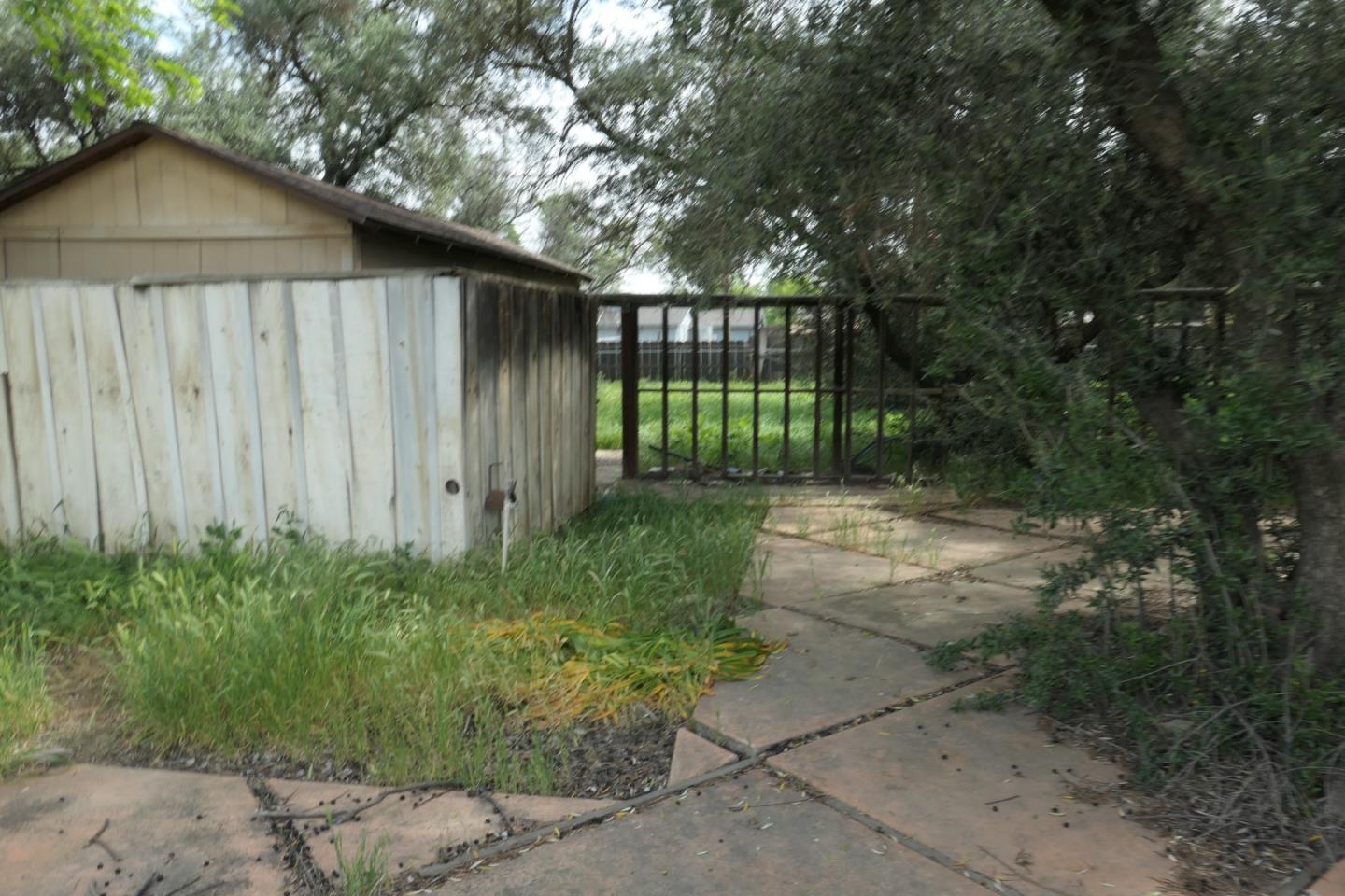 Detail Gallery Image 22 of 26 For 902 Mercey Springs Rd, Los Banos,  CA 93635 - 3 Beds | 2 Baths