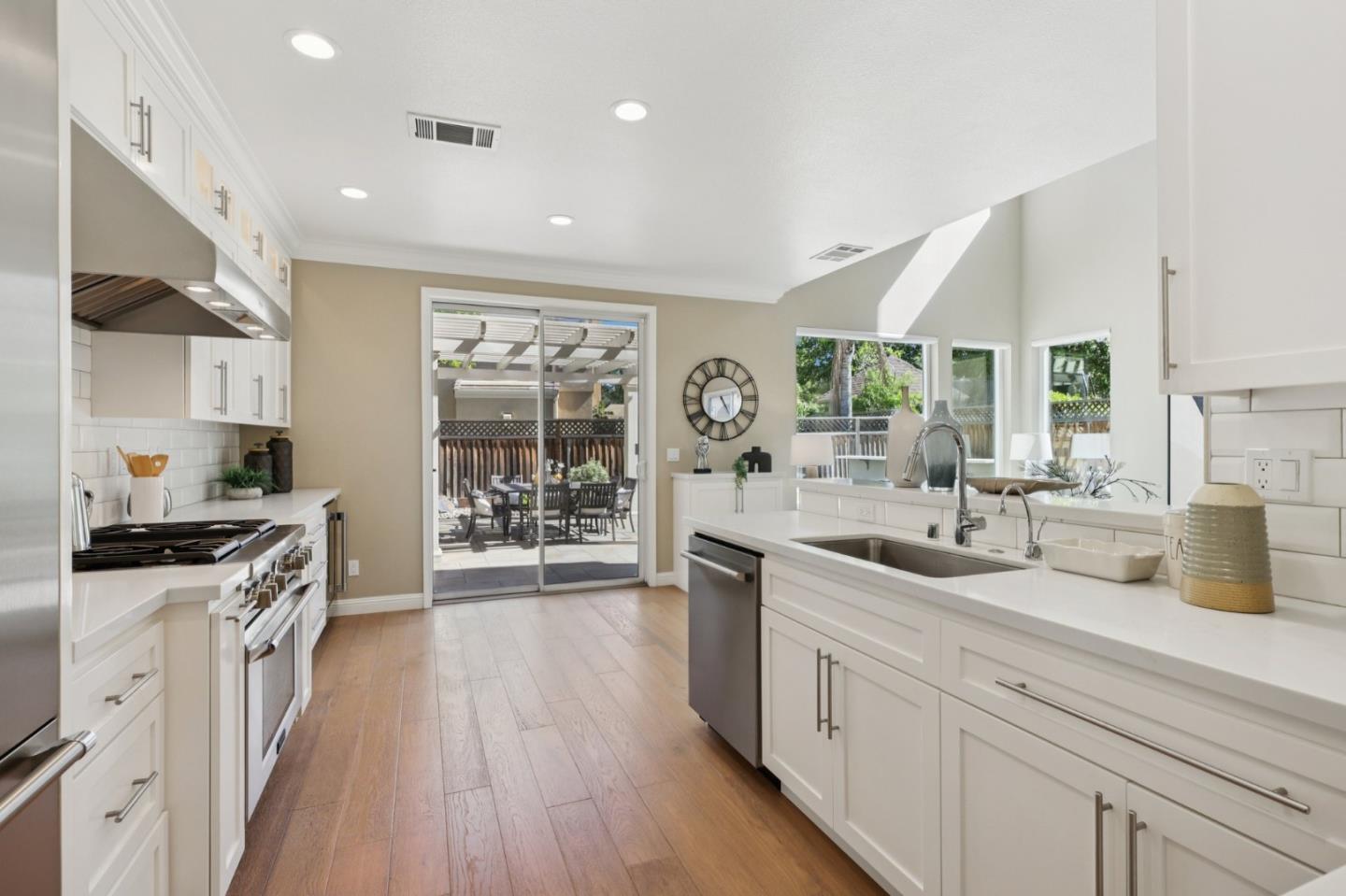 Detail Gallery Image 15 of 67 For 2222 Montevoit Ct, San Jose,  CA 95138 - 3 Beds | 3 Baths