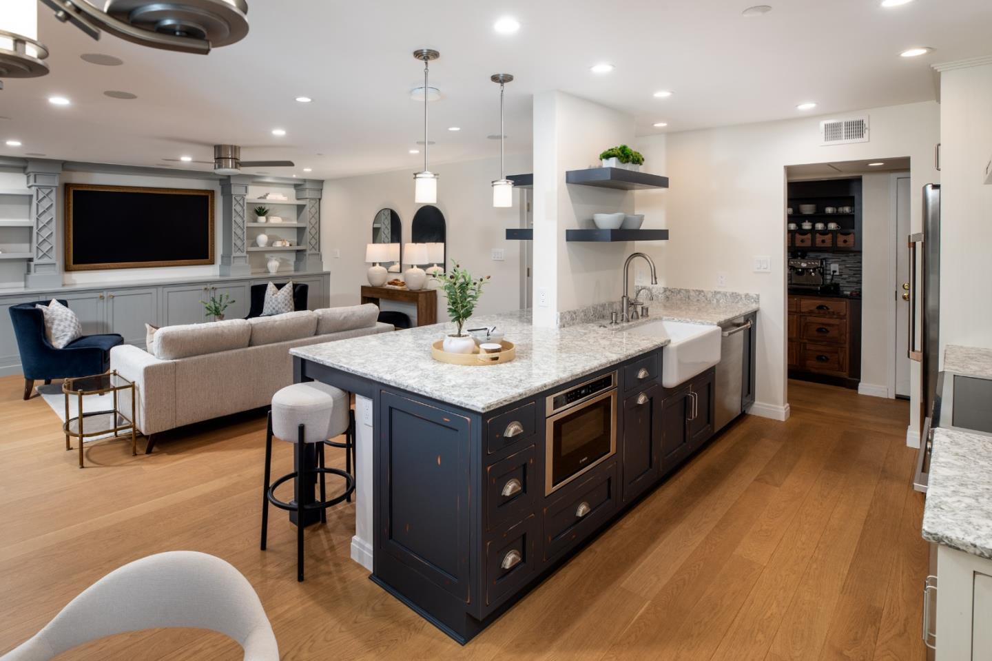 Photo #8: ML82042133 Listing: Photo #8