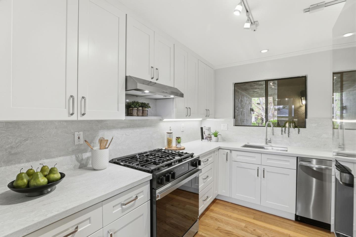 Photo #8: ML82042134 Listing: Photo #8