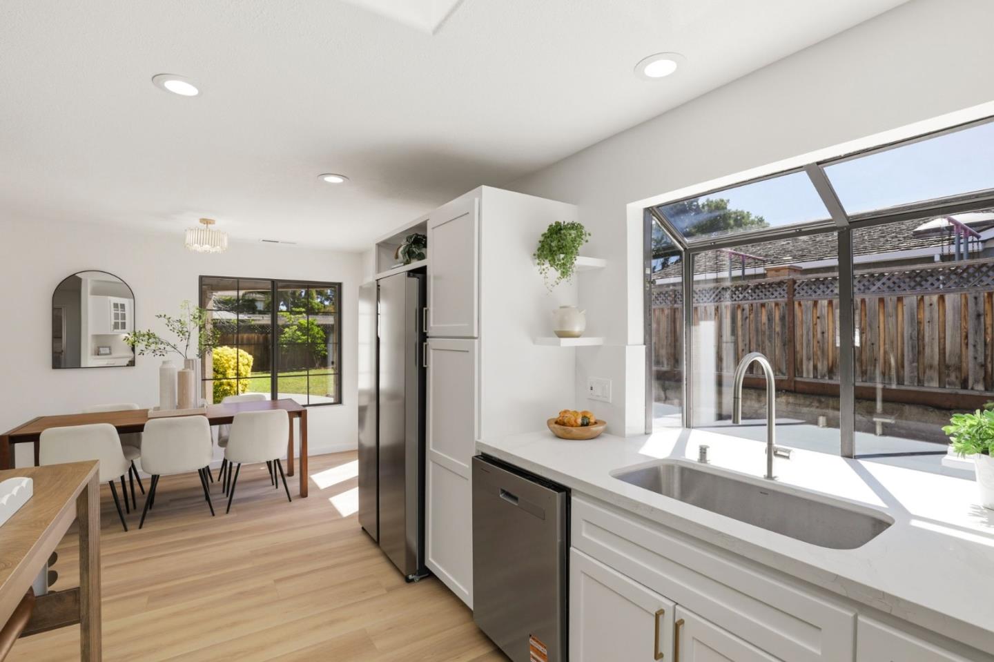 Detail Gallery Image 12 of 32 For 20730 Fargo Dr, Cupertino,  CA 95014 - 3 Beds | 2 Baths