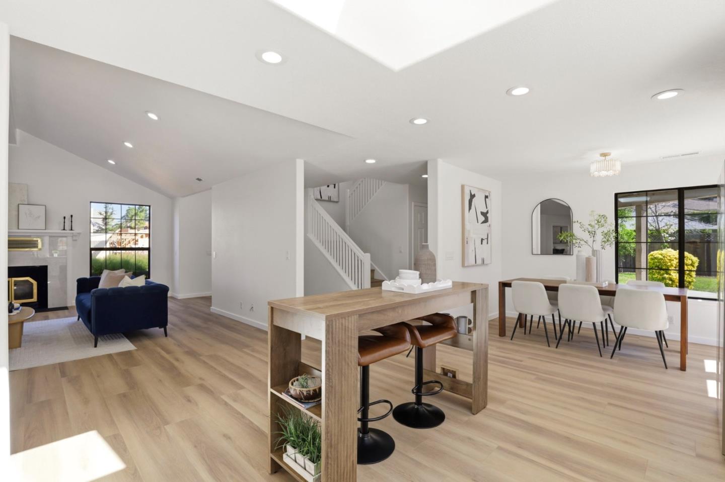 Detail Gallery Image 13 of 32 For 20730 Fargo Dr, Cupertino,  CA 95014 - 3 Beds | 2 Baths