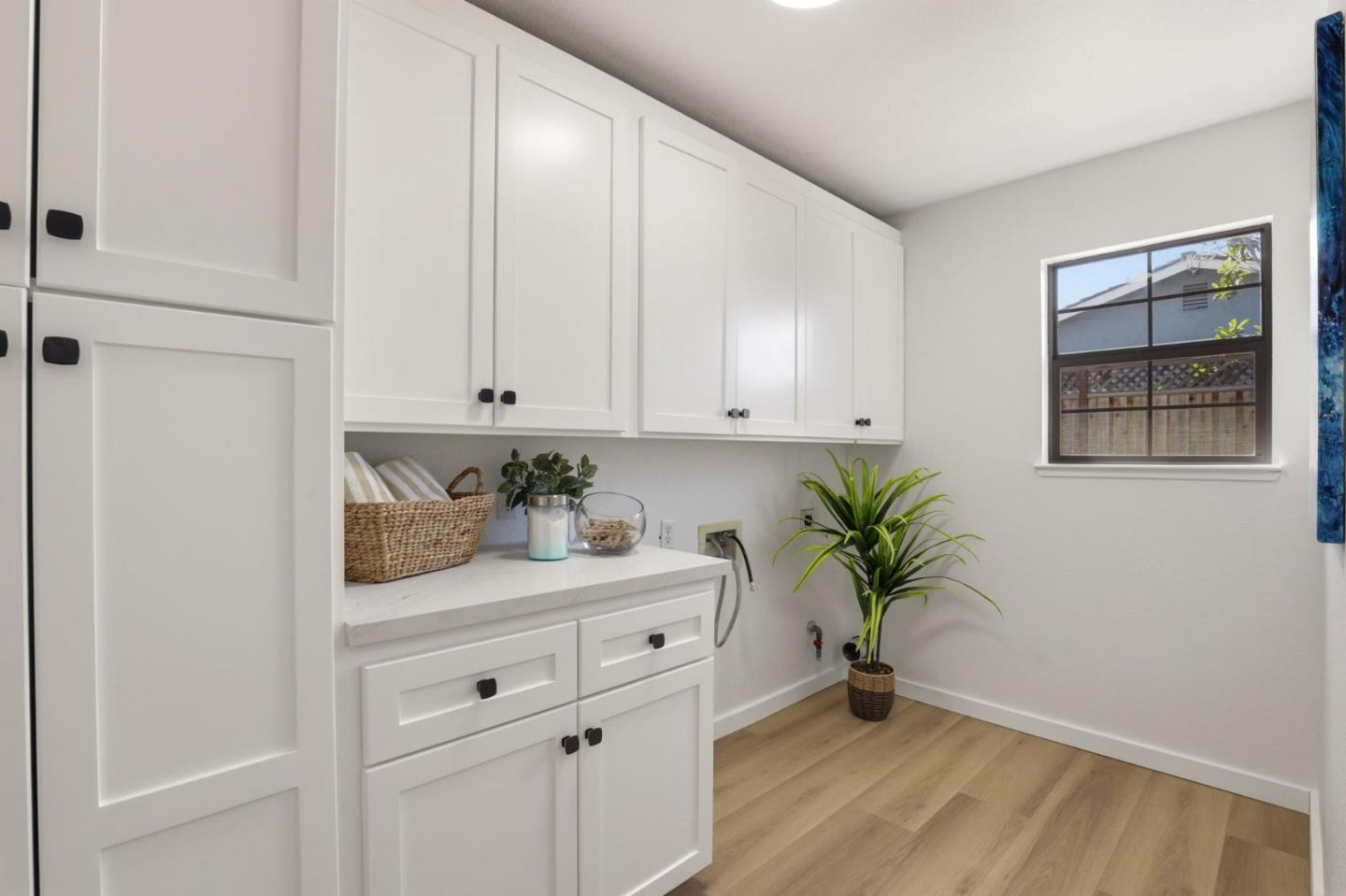 Detail Gallery Image 27 of 32 For 20730 Fargo Dr, Cupertino,  CA 95014 - 3 Beds | 2 Baths