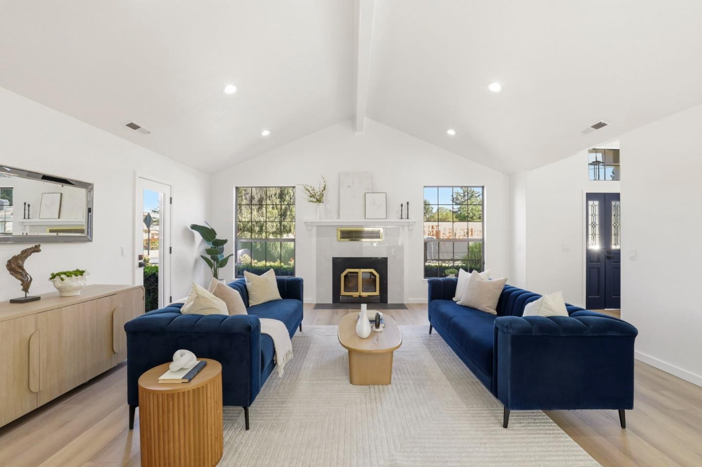 Detail Gallery Image 7 of 32 For 20730 Fargo Dr, Cupertino,  CA 95014 - 3 Beds | 2 Baths