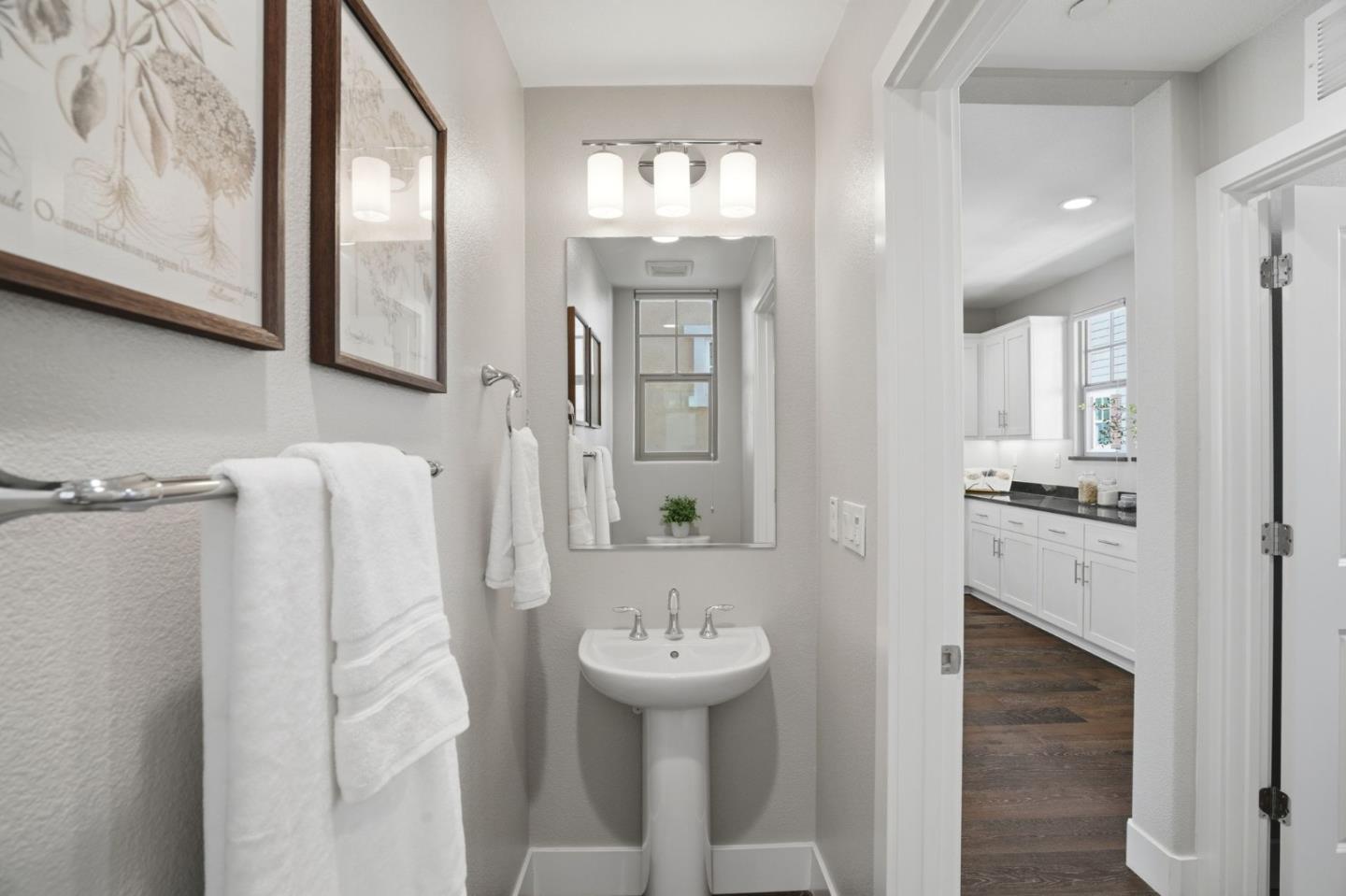 Detail Gallery Image 15 of 51 For 3102 Pyramid Way, Mountain View,  CA 94043 - 3 Beds | 3/1 Baths