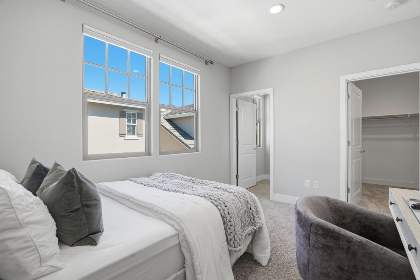 Detail Gallery Image 23 of 51 For 3102 Pyramid Way, Mountain View,  CA 94043 - 3 Beds | 3/1 Baths