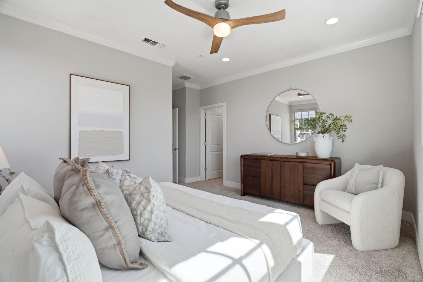 Detail Gallery Image 27 of 51 For 3102 Pyramid Way, Mountain View,  CA 94043 - 3 Beds | 3/1 Baths