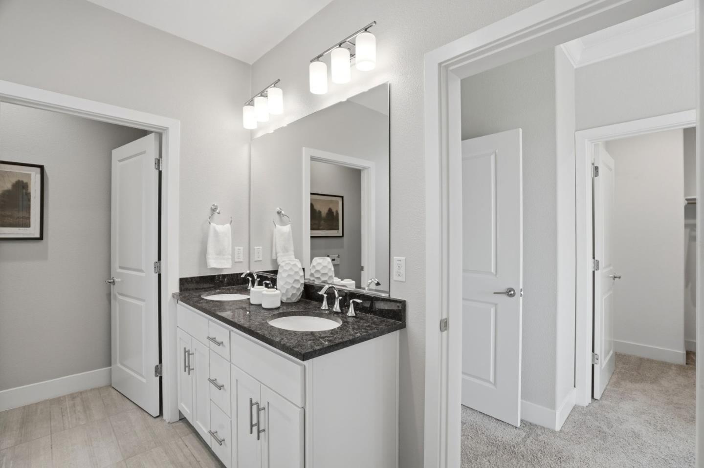 Detail Gallery Image 30 of 51 For 3102 Pyramid Way, Mountain View,  CA 94043 - 3 Beds | 3/1 Baths