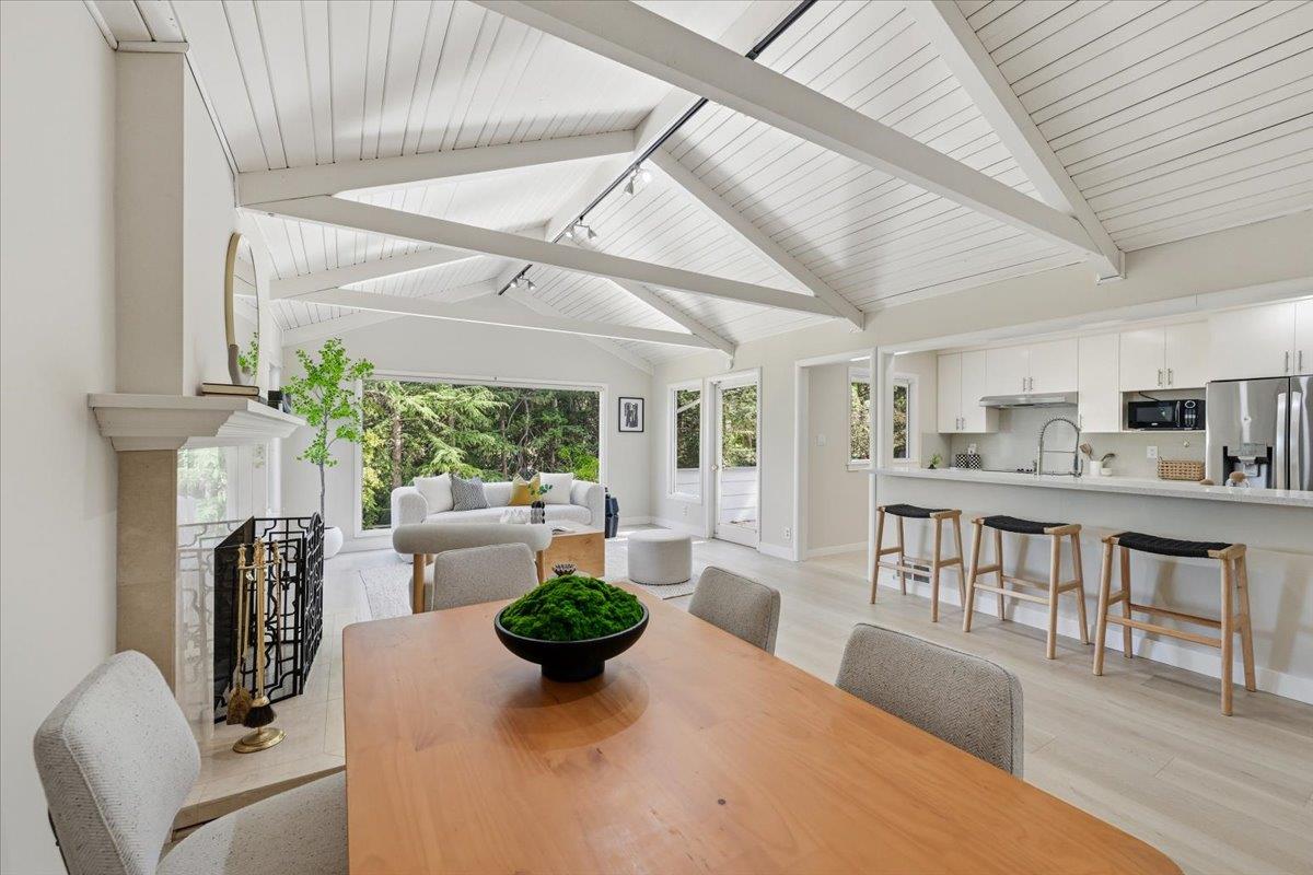 Detail Gallery Image 10 of 109 For 6 Spring Valley Ln, Millbrae,  CA 94030 - 6 Beds | 4 Baths