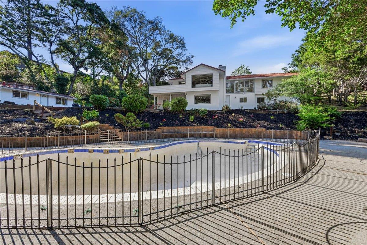 Detail Gallery Image 106 of 109 For 6 Spring Valley Ln, Millbrae,  CA 94030 - 6 Beds | 4 Baths