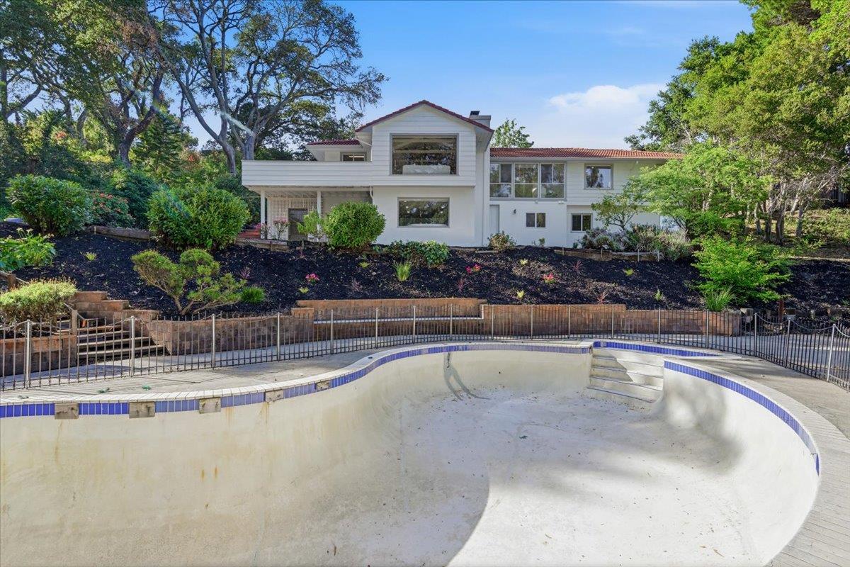 Detail Gallery Image 108 of 109 For 6 Spring Valley Ln, Millbrae,  CA 94030 - 6 Beds | 4 Baths