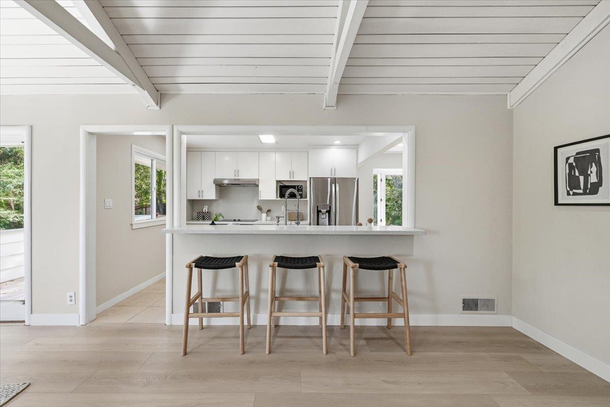 Detail Gallery Image 14 of 109 For 6 Spring Valley Ln, Millbrae,  CA 94030 - 6 Beds | 4 Baths