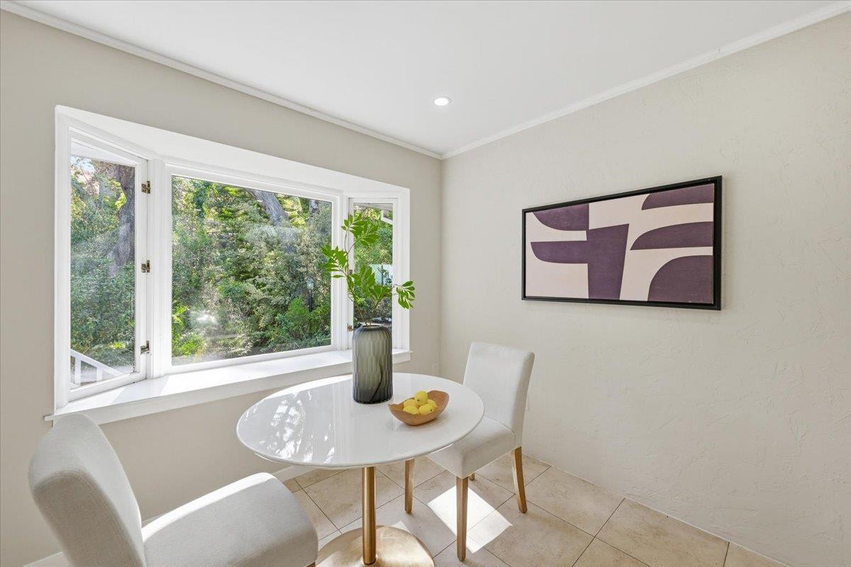 Detail Gallery Image 22 of 109 For 6 Spring Valley Ln, Millbrae,  CA 94030 - 6 Beds | 4 Baths