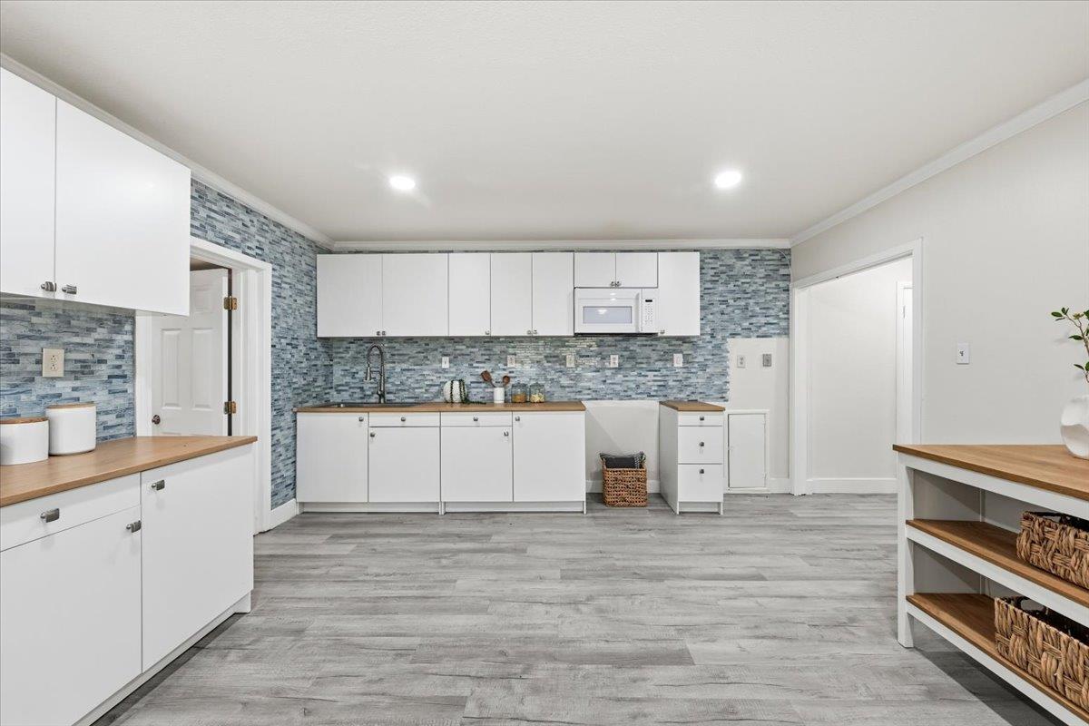 Detail Gallery Image 29 of 109 For 6 Spring Valley Ln, Millbrae,  CA 94030 - 6 Beds | 4 Baths