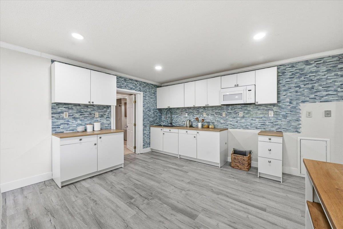 Detail Gallery Image 30 of 109 For 6 Spring Valley Ln, Millbrae,  CA 94030 - 6 Beds | 4 Baths