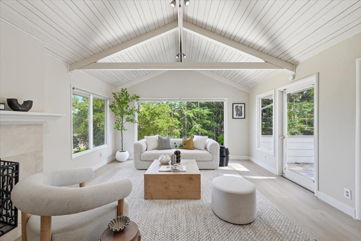 Detail Gallery Image 5 of 109 For 6 Spring Valley Ln, Millbrae,  CA 94030 - 6 Beds | 4 Baths