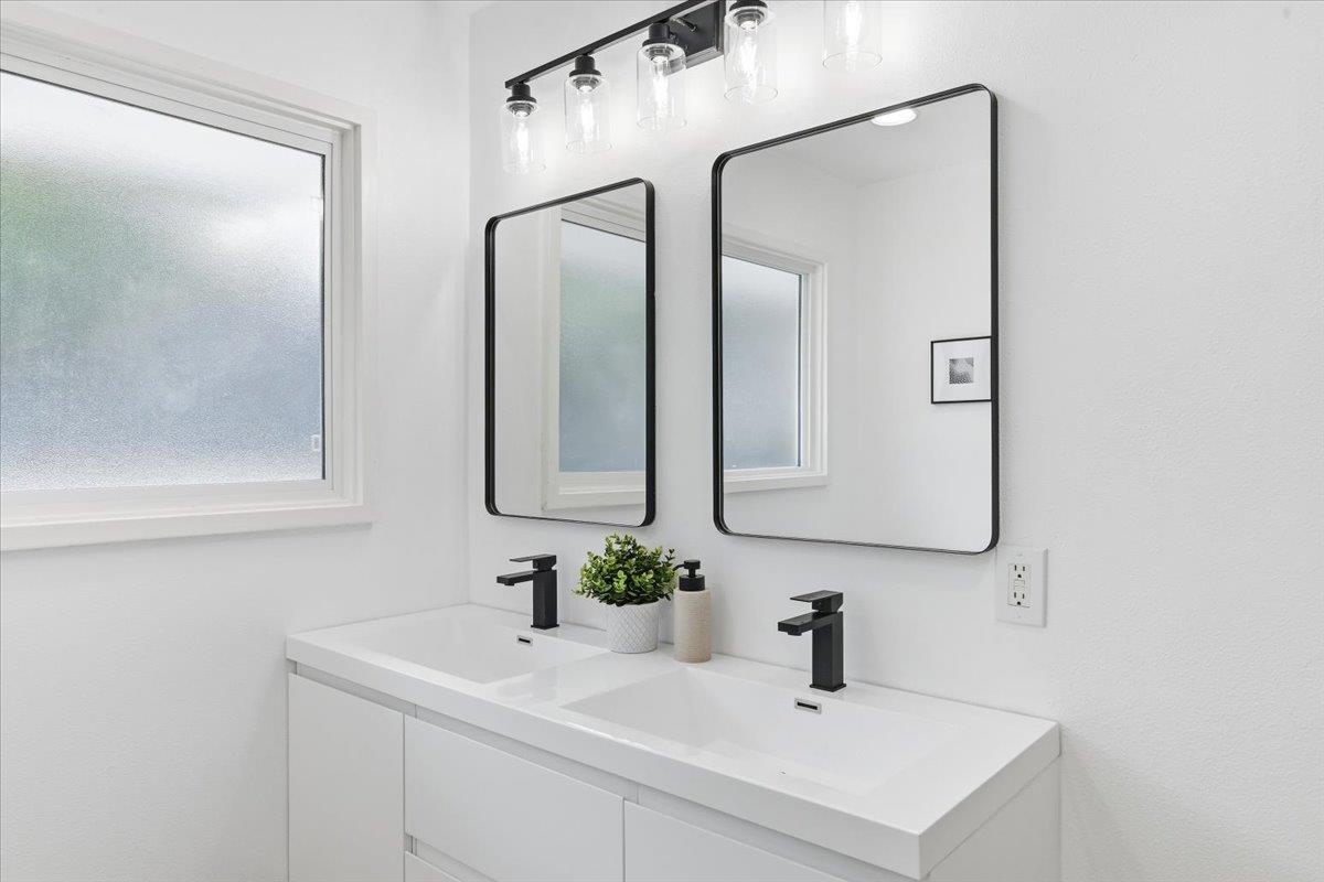 Detail Gallery Image 50 of 109 For 6 Spring Valley Ln, Millbrae,  CA 94030 - 6 Beds | 4 Baths