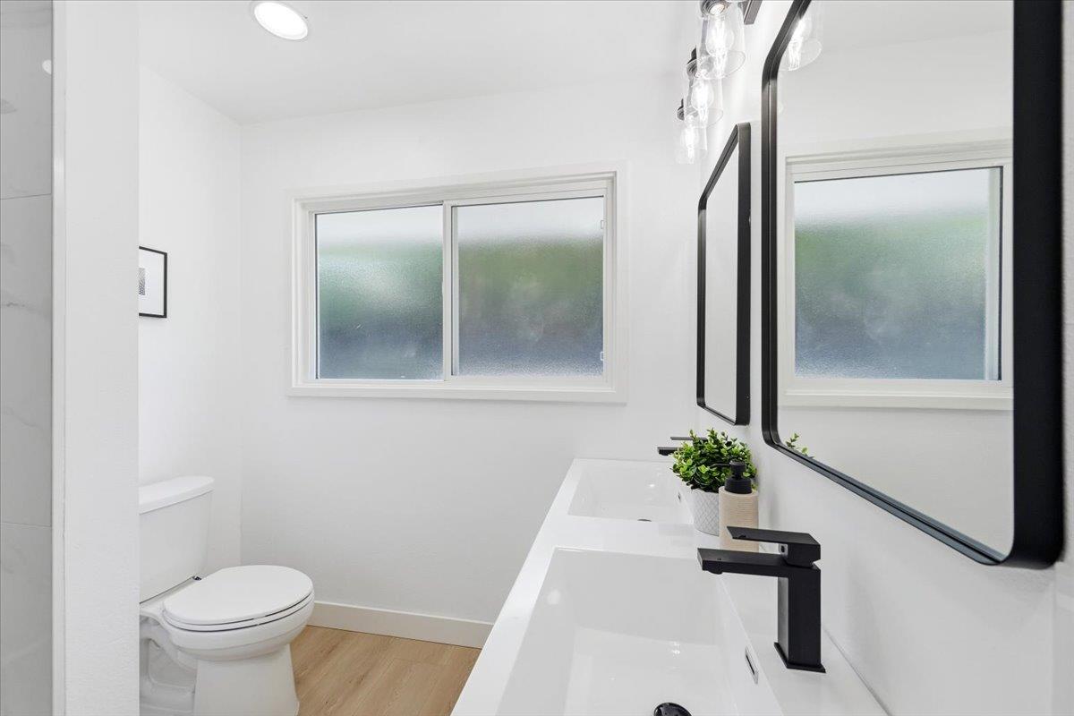 Detail Gallery Image 51 of 109 For 6 Spring Valley Ln, Millbrae,  CA 94030 - 6 Beds | 4 Baths