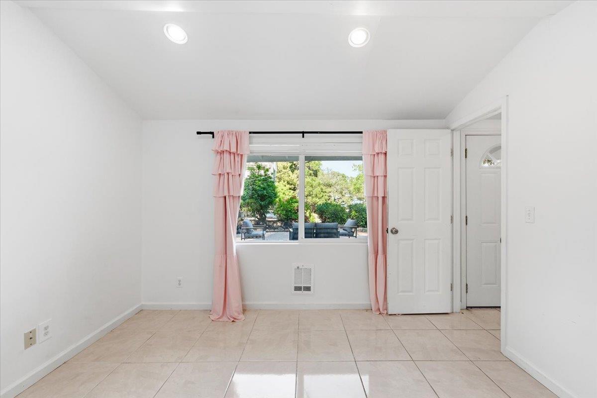 Detail Gallery Image 82 of 109 For 6 Spring Valley Ln, Millbrae,  CA 94030 - 6 Beds | 4 Baths