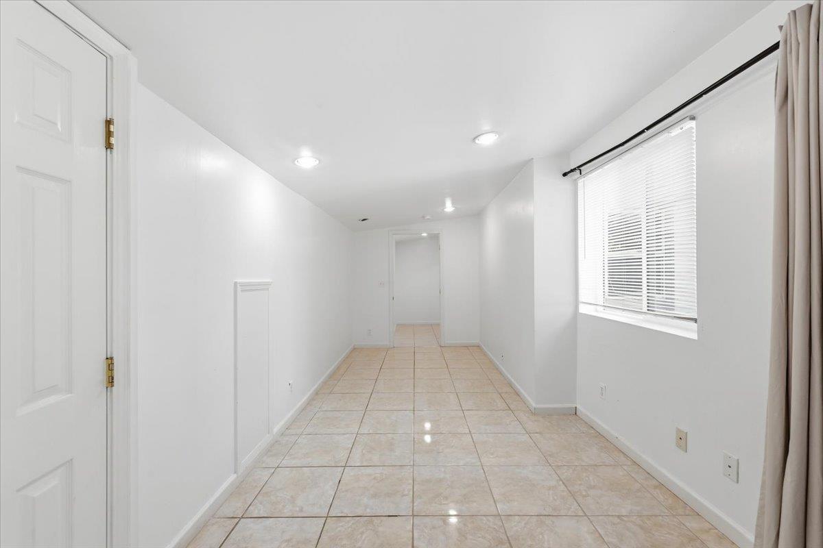 Detail Gallery Image 85 of 109 For 6 Spring Valley Ln, Millbrae,  CA 94030 - 6 Beds | 4 Baths