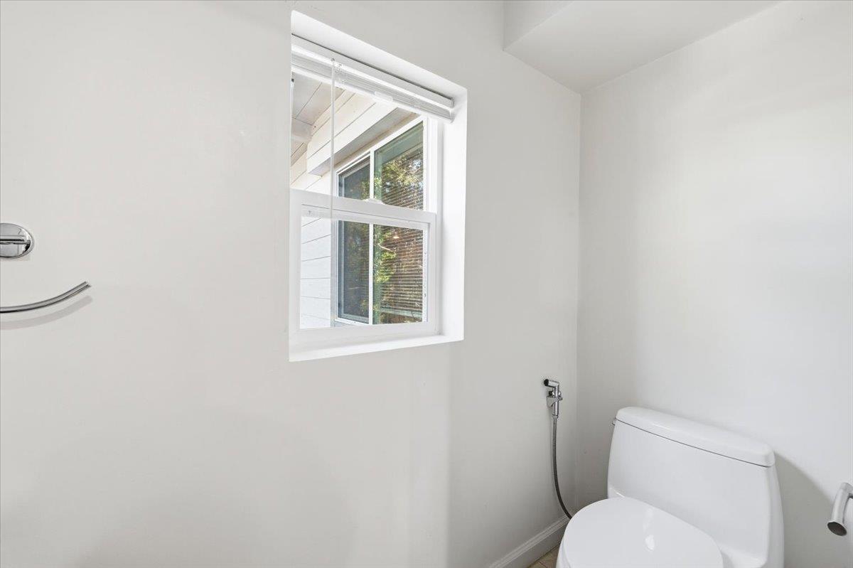 Detail Gallery Image 90 of 109 For 6 Spring Valley Ln, Millbrae,  CA 94030 - 6 Beds | 4 Baths