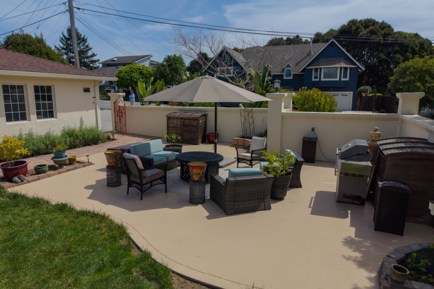 Detail Gallery Image 2 of 39 For 185 Monte Vista Dr, Aptos,  CA 95003 - 3 Beds | 2 Baths