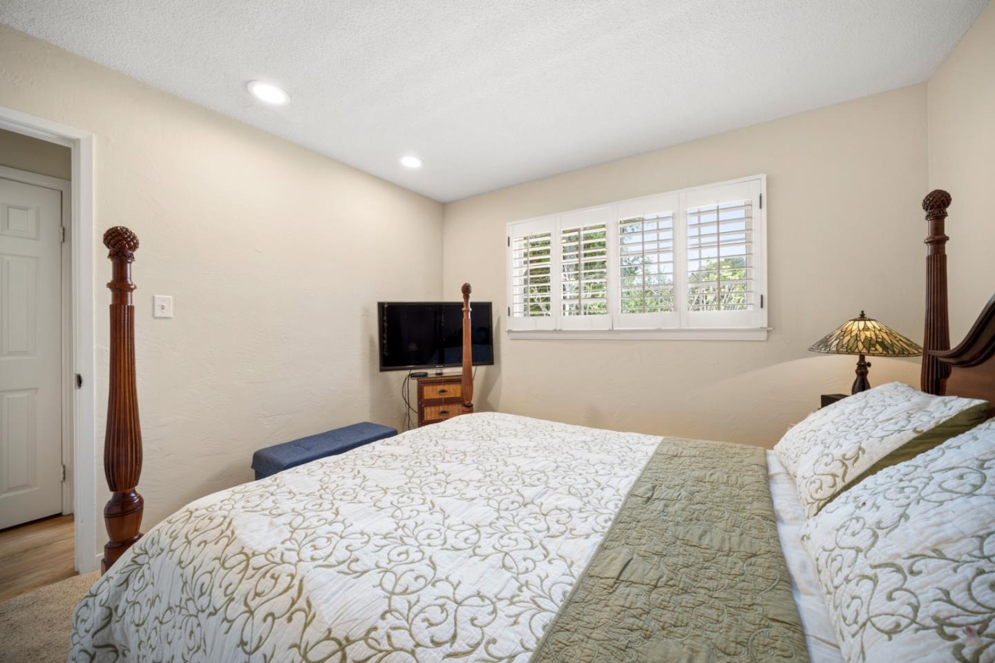 Detail Gallery Image 21 of 39 For 185 Monte Vista Dr, Aptos,  CA 95003 - 3 Beds | 2 Baths