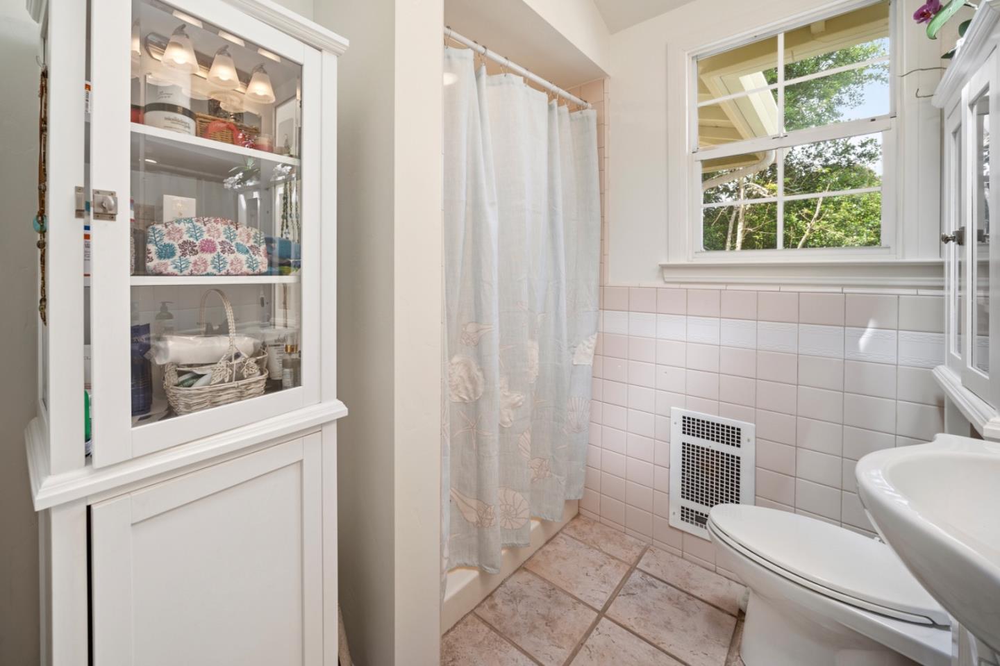 Detail Gallery Image 23 of 39 For 185 Monte Vista Dr, Aptos,  CA 95003 - 3 Beds | 2 Baths