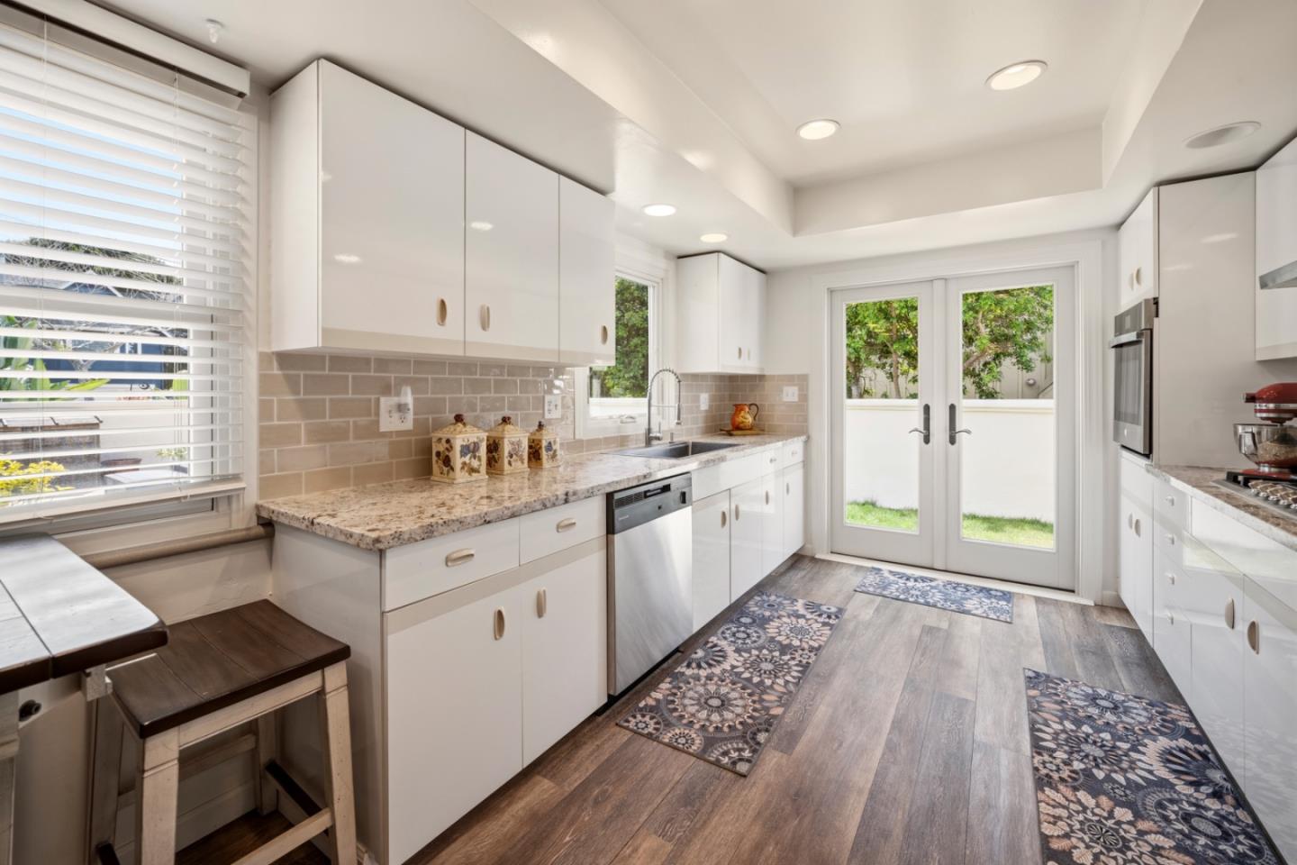 Detail Gallery Image 5 of 39 For 185 Monte Vista Dr, Aptos,  CA 95003 - 3 Beds | 2 Baths