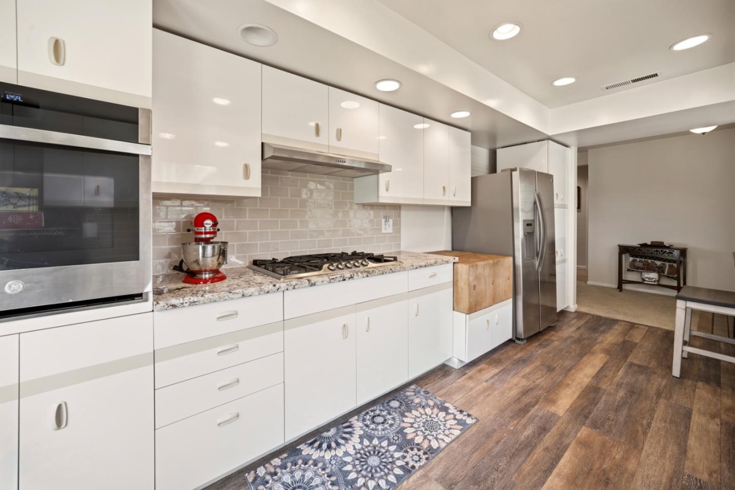 Detail Gallery Image 6 of 39 For 185 Monte Vista Dr, Aptos,  CA 95003 - 3 Beds | 2 Baths