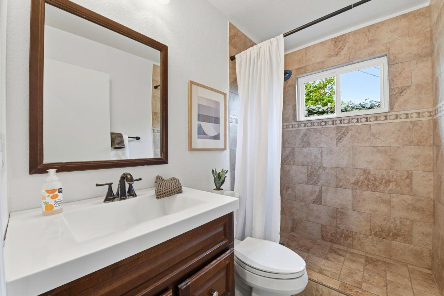 Detail Gallery Image 25 of 41 For 794 Lakemuir Dr, Sunnyvale,  CA 94089 - 3 Beds | 2 Baths