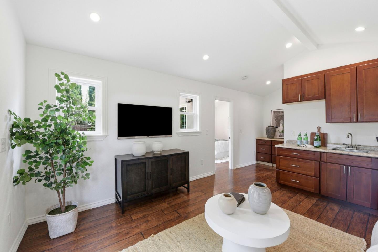 Detail Gallery Image 32 of 41 For 794 Lakemuir Dr, Sunnyvale,  CA 94089 - 3 Beds | 2 Baths