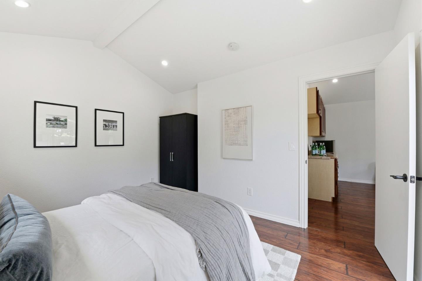 Detail Gallery Image 37 of 41 For 794 Lakemuir Dr, Sunnyvale,  CA 94089 - 3 Beds | 2 Baths