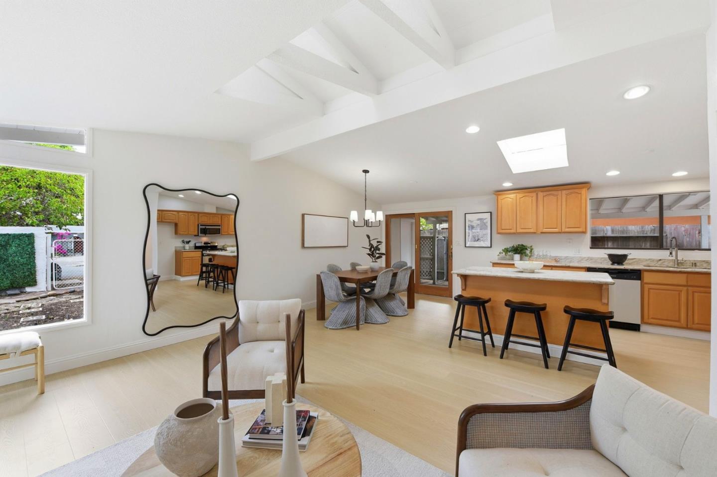 Detail Gallery Image 9 of 41 For 794 Lakemuir Dr, Sunnyvale,  CA 94089 - 3 Beds | 2 Baths