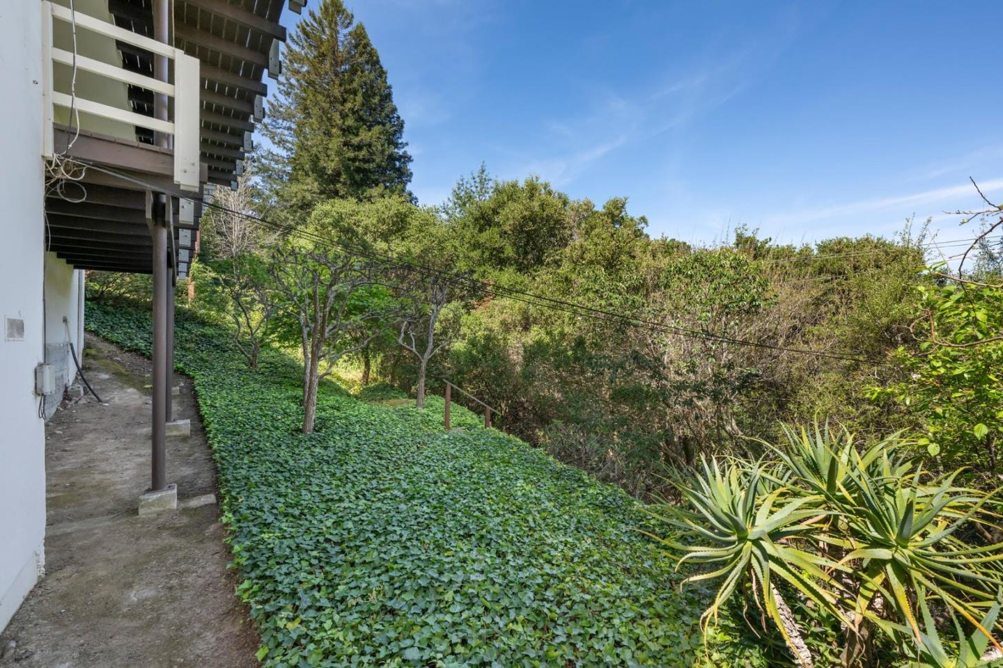 Detail Gallery Image 39 of 41 For 1255 Tuolumne Rd, Millbrae,  CA 94030 - 3 Beds | 2/1 Baths