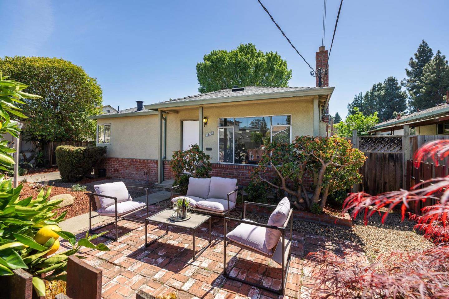 Detail Gallery Image 8 of 66 For 384 Beemer Ave, Sunnyvale,  CA 94086 - 4 Beds | 3 Baths