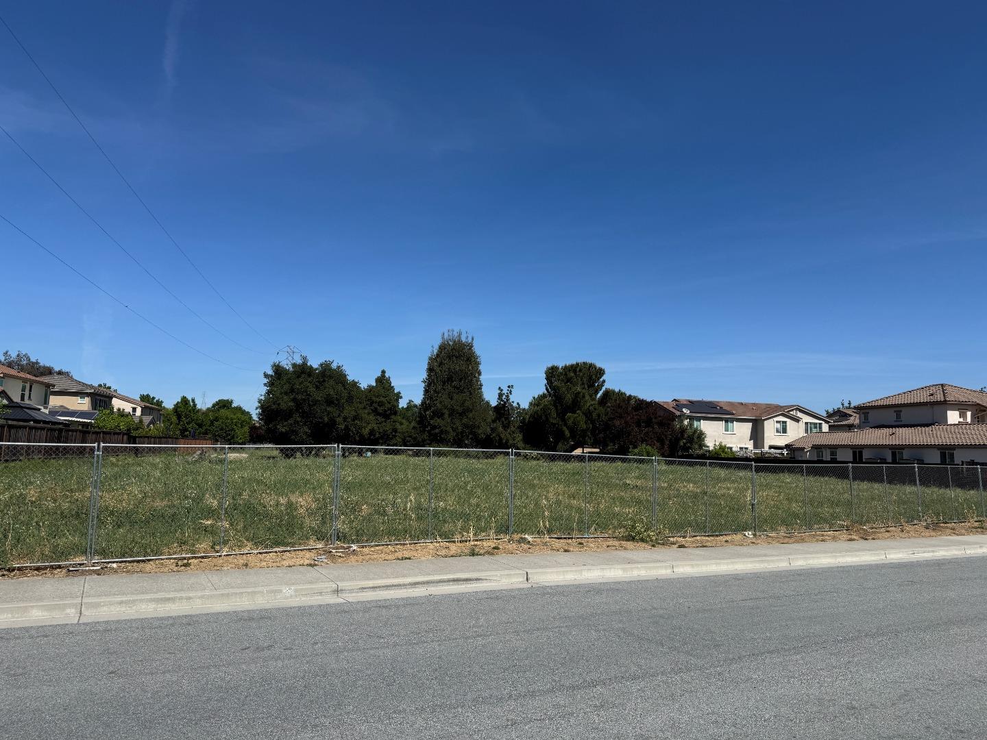 Detail Gallery Image 6 of 8 For 220 W Edmundson Ave, Morgan Hill,  CA 95037 - – Beds | – Baths