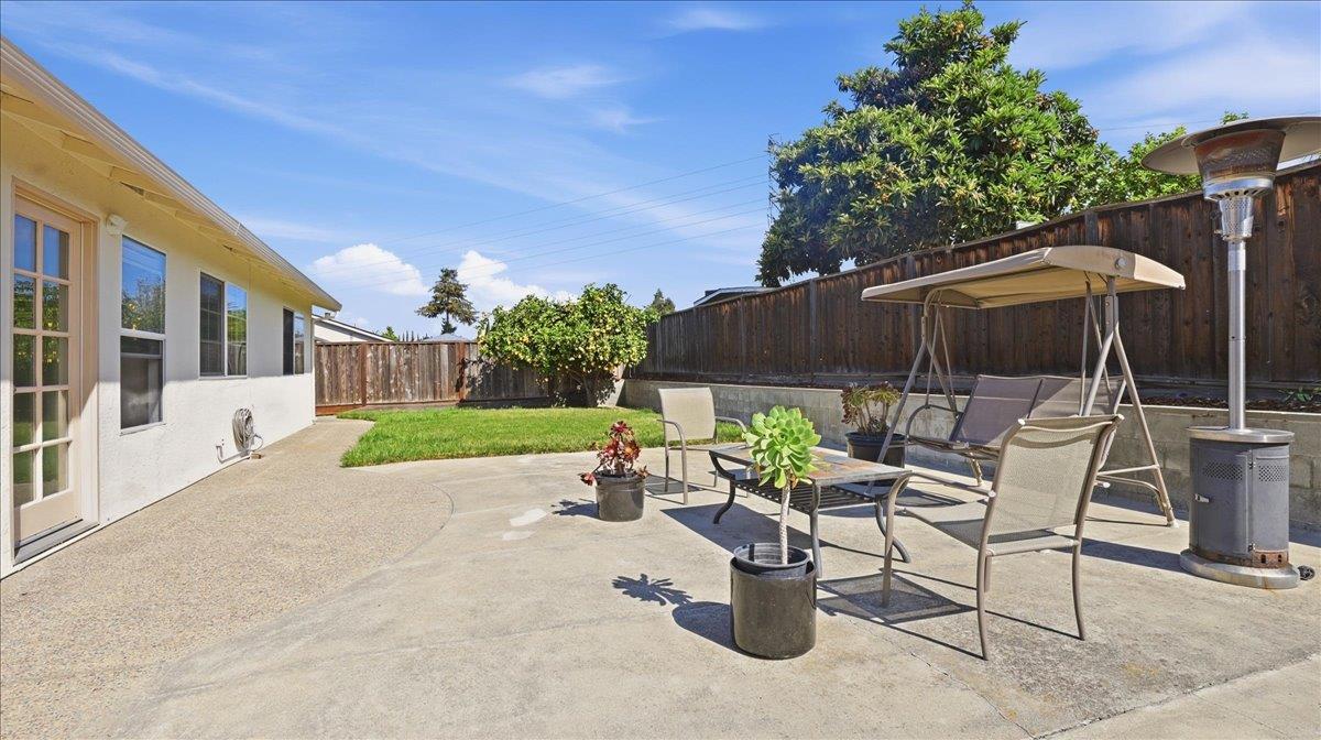 Detail Gallery Image 10 of 12 For 2162 Stratton Pl, San Jose,  CA 95131 - 3 Beds | 2 Baths