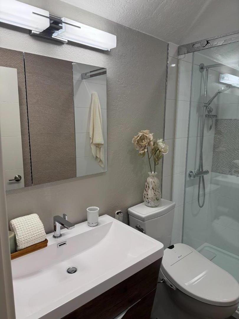 Detail Gallery Image 18 of 40 For 7389 Forsum Rd, San Jose,  CA 95138 - 3 Beds | 2/1 Baths