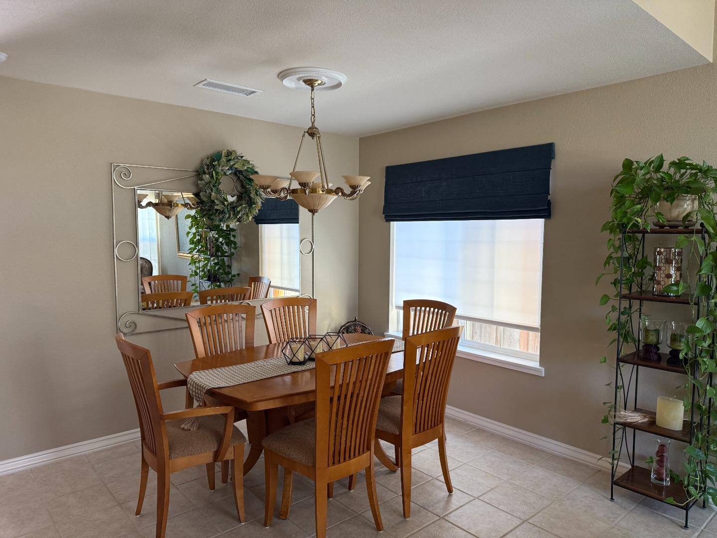 Detail Gallery Image 8 of 40 For 7389 Forsum Rd, San Jose,  CA 95138 - 3 Beds | 2/1 Baths