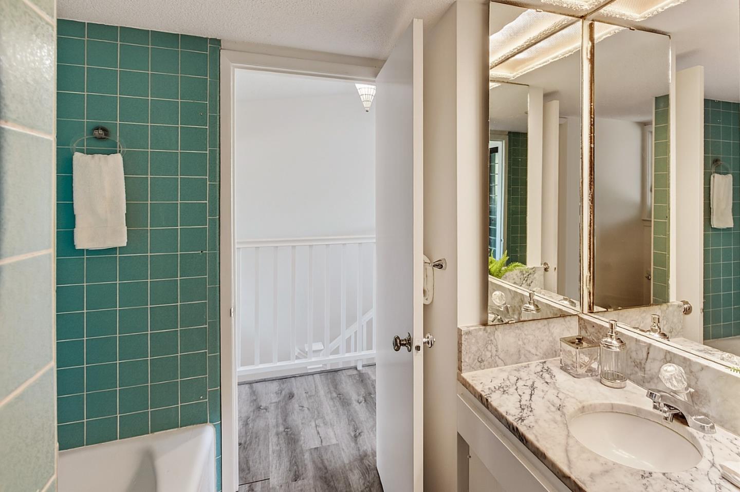 Detail Gallery Image 12 of 23 For 20255 Skyline Blvd, Woodside,  CA 94062 - 3 Beds | 3 Baths