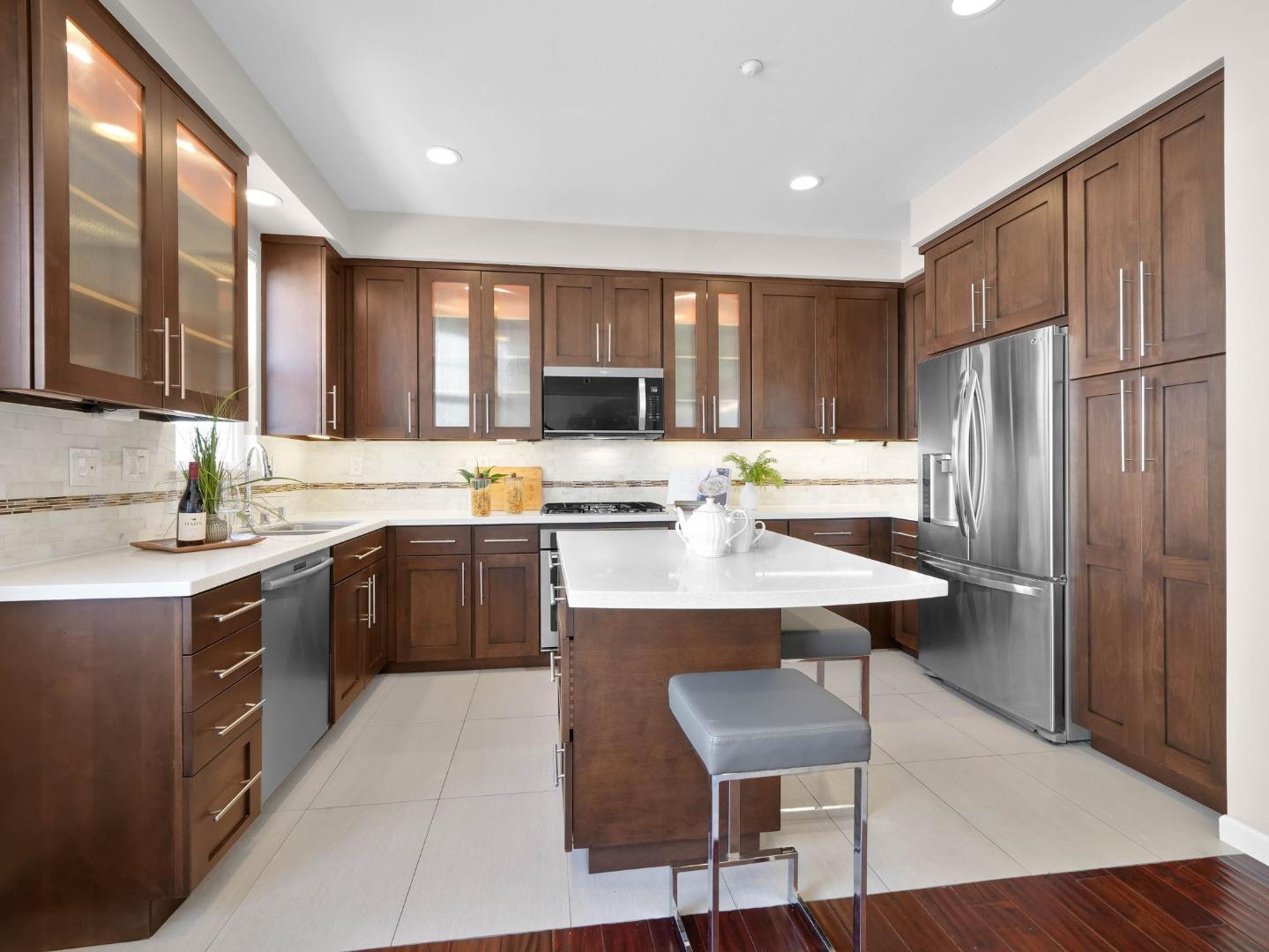 Detail Gallery Image 12 of 36 For 1044 Keeble Ct, San Jose,  CA 95126 - 2 Beds | 2/1 Baths