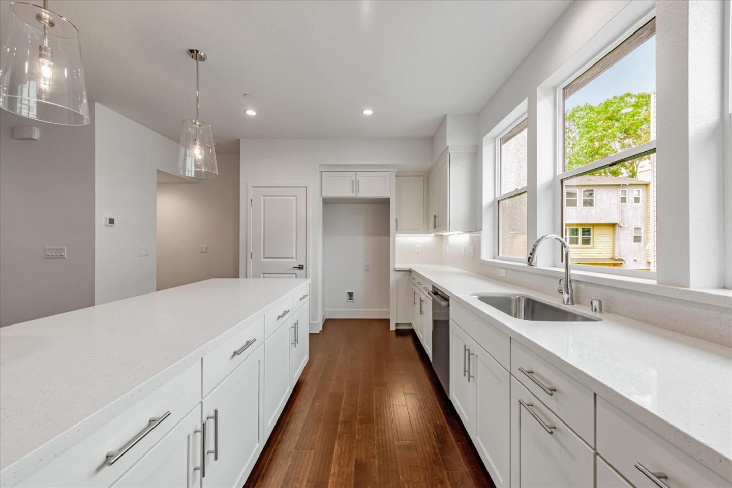 Detail Gallery Image 11 of 21 For 5009 Seashell Ter, San Ramon,  CA 94583 - 3 Beds | 3/1 Baths