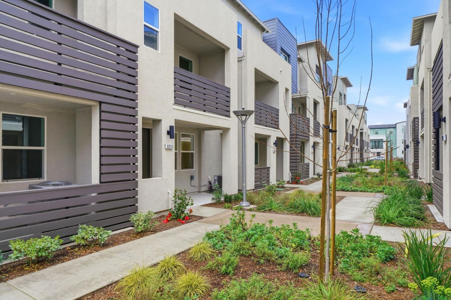 Detail Gallery Image 2 of 21 For 5009 Seashell Ter, San Ramon,  CA 94583 - 3 Beds | 3/1 Baths