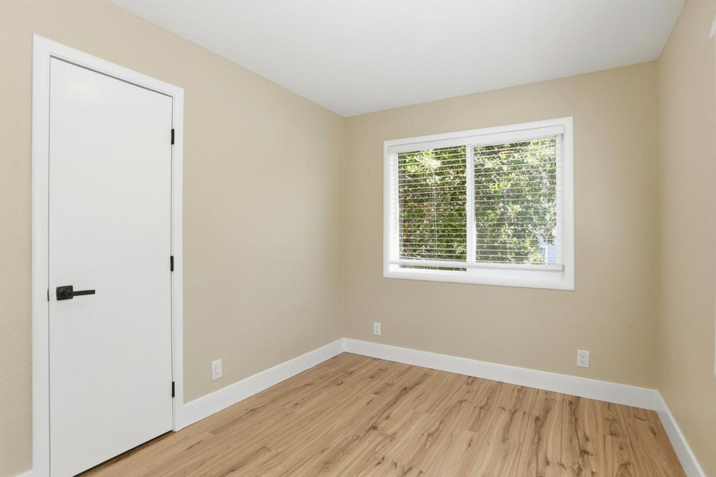 Detail Gallery Image 20 of 34 For 400 La Casa, San Mateo,  CA 94403 - 3 Beds | 1 Baths