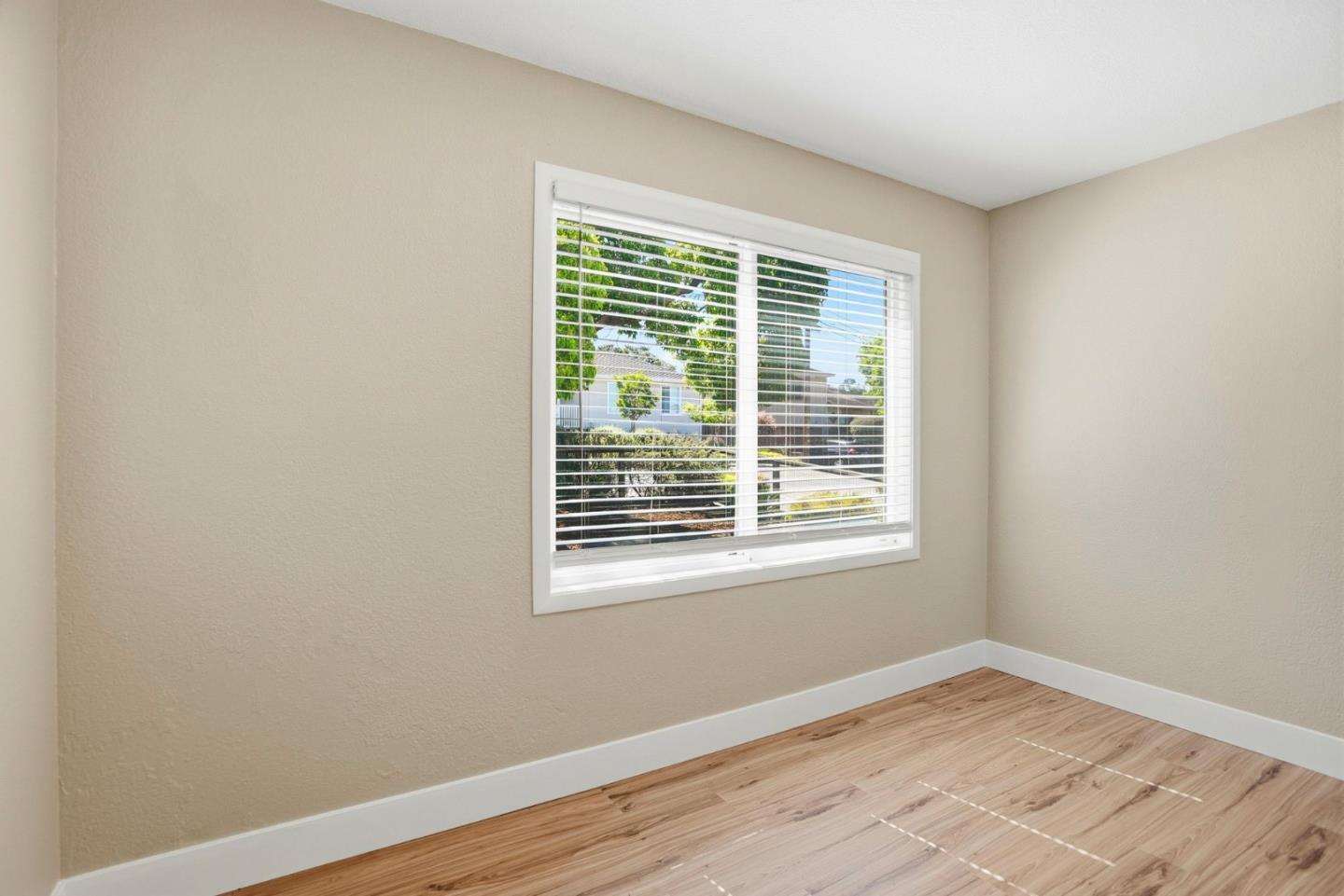 Detail Gallery Image 22 of 34 For 400 La Casa, San Mateo,  CA 94403 - 3 Beds | 1 Baths
