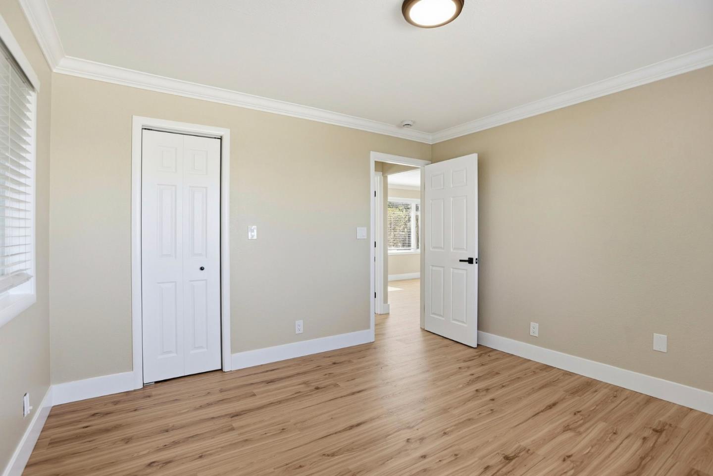 Detail Gallery Image 25 of 34 For 400 La Casa, San Mateo,  CA 94403 - 3 Beds | 1 Baths